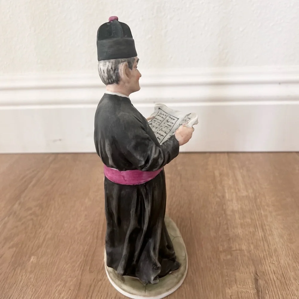 RARE Vintage Italian Capodimonte Pucci Porcelain Figurine The Padre’s Hobby 9” H